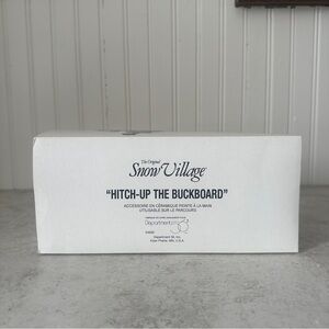 Department 56 Snow Village Hitch Up the Buckboard #54930 EUC Horse Accessory